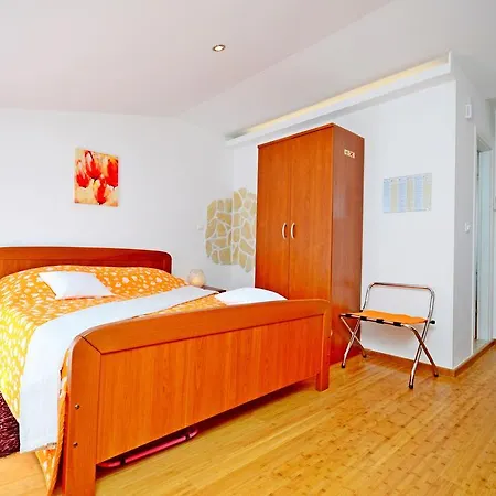 Villa Capo Split Room photo
